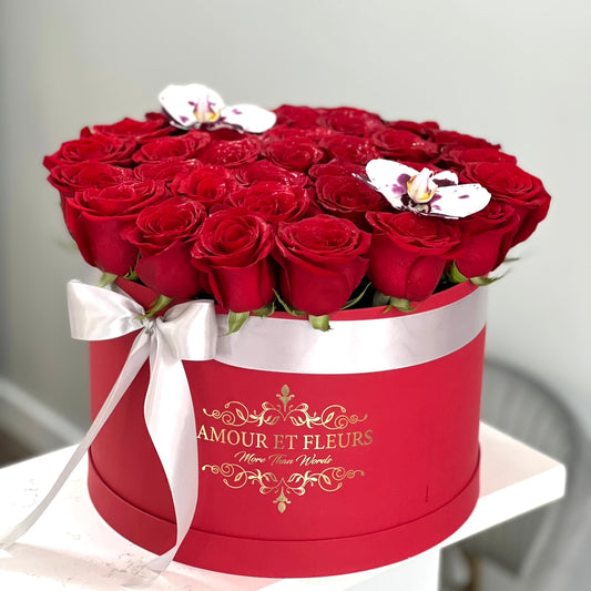Eleganté Large Floral Arrangement, roses box