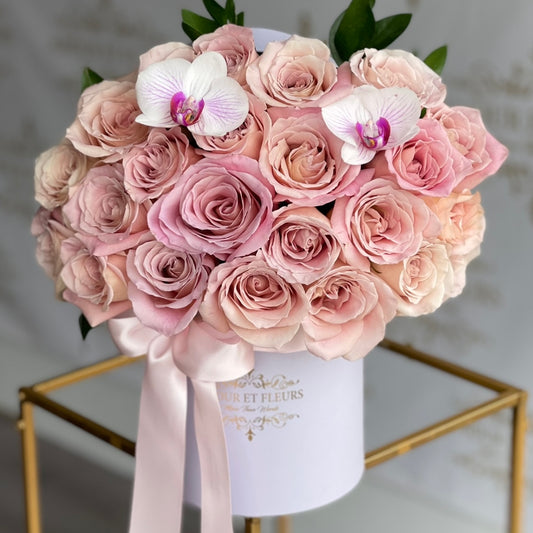 Georgetta Floral Arrangement, pastel roses