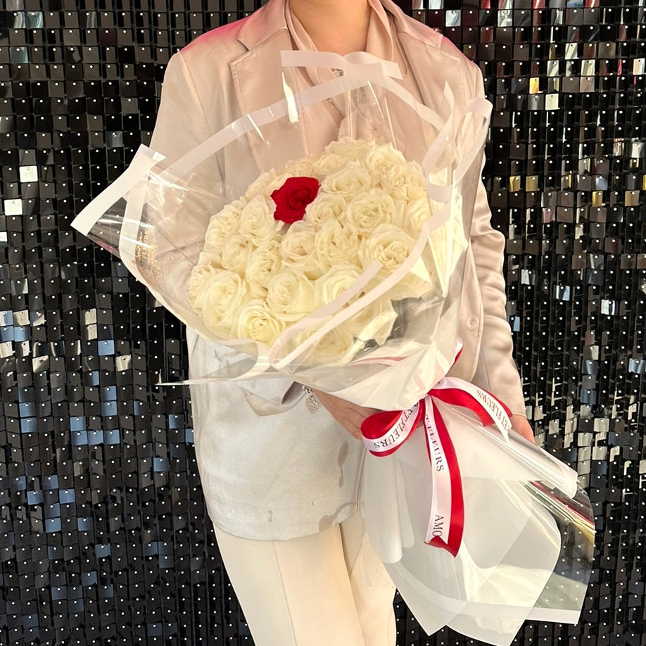 25 roses bouquet, white roses bouquet with one red