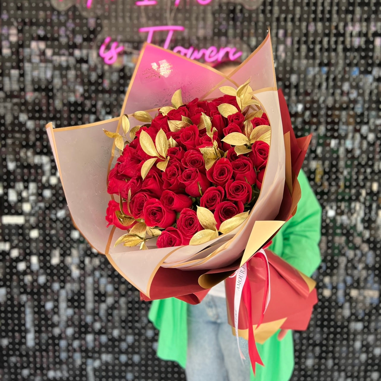 50 roses bouquet, red with gold front