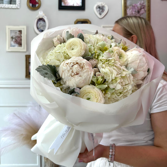 White EleganceFlower Bouquet