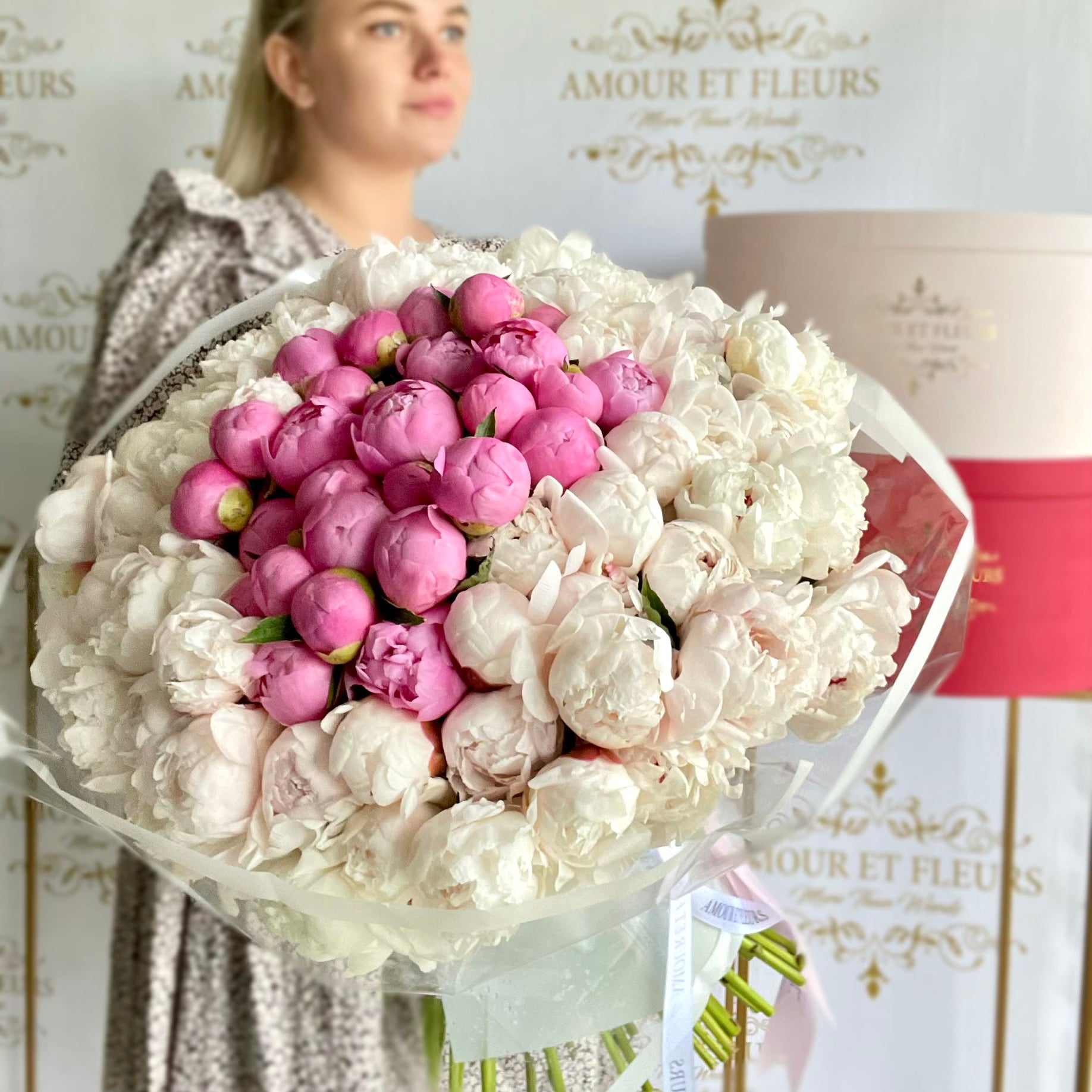 100 Peonies Bouquet, flower bouquet white