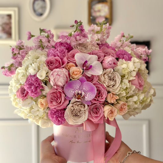 Mi Amor petite Floral Arrangement, with stock